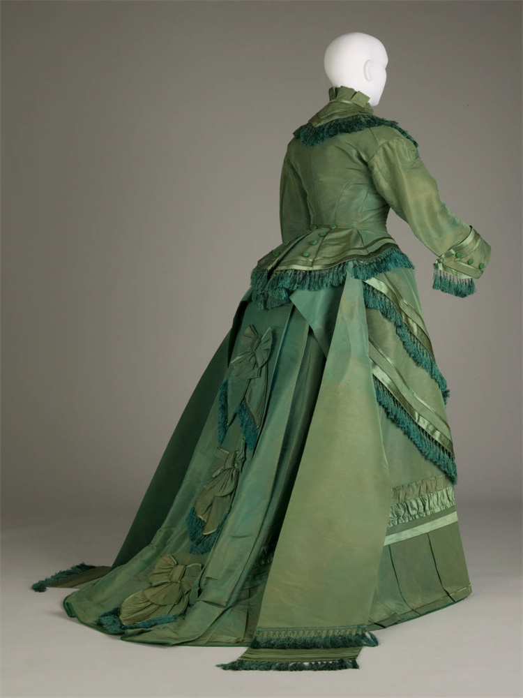 1870s Victorian Fashion Green  - огляд і ціна Women'S Fashion Victorian