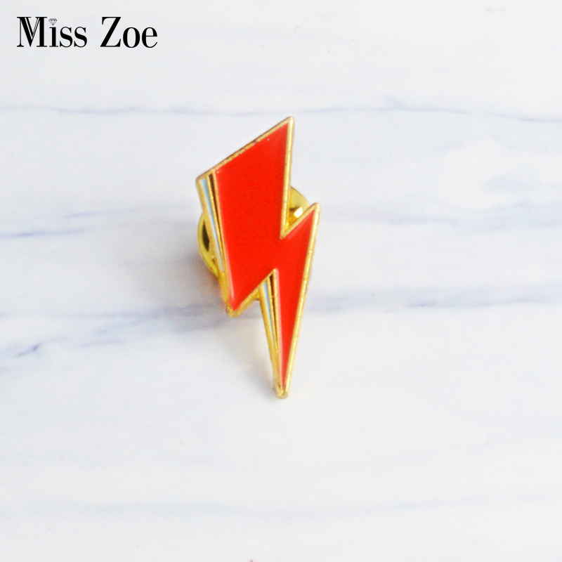 Aladdin Lightning Enamel Pin B - огляд і ціна Women Fashion Icon