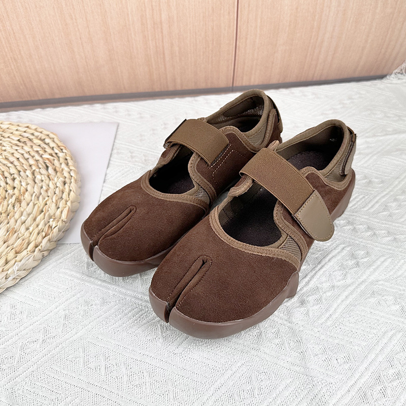Women's Split Toe Sneakers Bla - огляд і ціна Women'S Fashion Velcro Sneakers